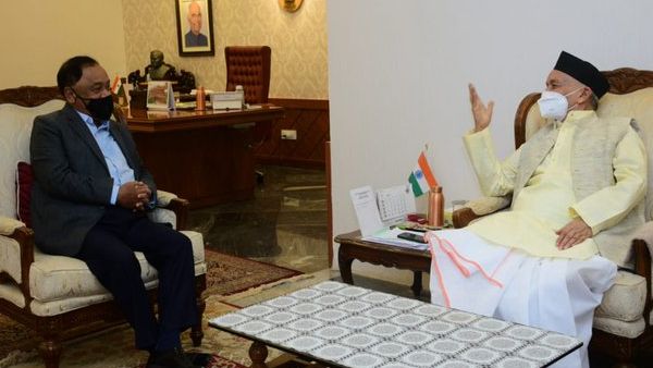 महाराष्ट्र: राज्यपाल कोश्यारी से मिले पूर्व सीएम नारायण राणे, इसलिए की राष्ट्रपति शासन लागू करने की मांग