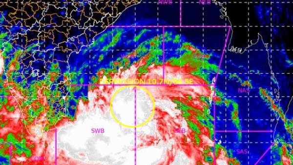 Cyclone Amphan: बंगाल की खाड़ी में 12 घंटों में चक्रवाती तूफान की आशंका, कई राज्यों में अलर्ट