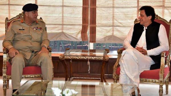 'कंगाल' पाकिस्‍तान की मिलिट्री ने इमरान सरकार से की सैलरी में 20 प्रतिशत हाइक की मांग