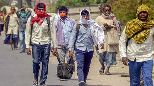 राज्य सरकारें सुनिश्चित करें, प्रवासी मजदूरों को मिले खाना और घर पहुंचने के लिए रेल टिकट: MHA