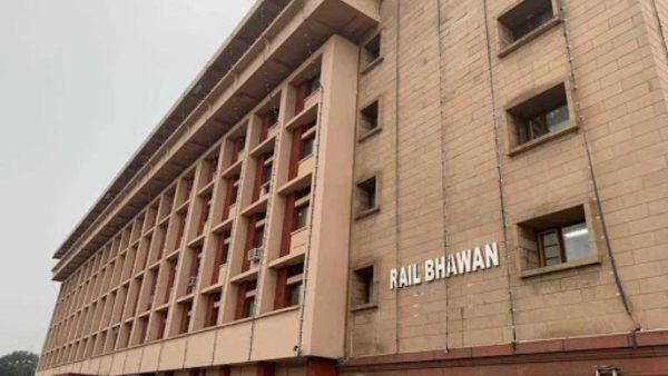 रेल कर्मचारियों के कोरोनावायरस पॉजिटिव मिलने से हड़कंप, दो दिन बंद रहेगा रेल भवन