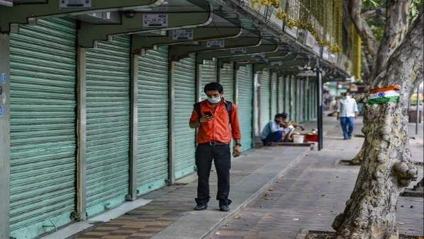 लॉकडाउन में टूटे उपभोक्ता, भारतीय अर्थव्यवस्था में एक बड़ी गिरावट की संभावना: RBI