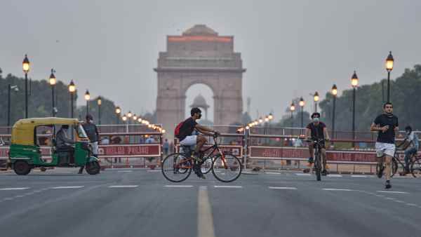 आगे देशव्यापी लॉकडाउन की संभावना नहीं, लेकिन ऐसी सख्ती के लिए तैयारी रहिए