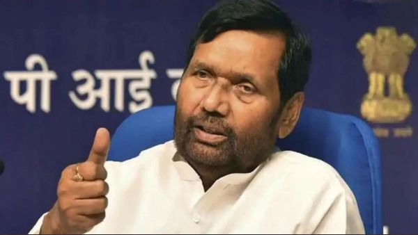 'सीमा पर सैनिक शहीद हुए, हम चीन के उत्पादों का बहिष्कार तो कर ही सकते हैं': रामविलास पासवान