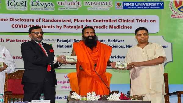जयपुर में रामदेव और बालकृष्ण पर केस दर्ज, बिना ट्रायल दवा लॉन्च करने का आरोप