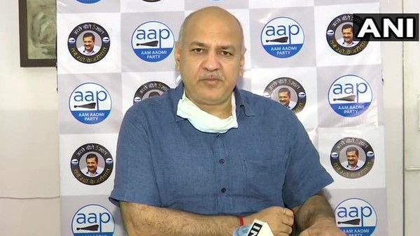 मनीष सिसोदिया ने HRD मंत्री को लिखा पत्र, कहा- कैंसिल करें CBSE की बची परीक्षाएं