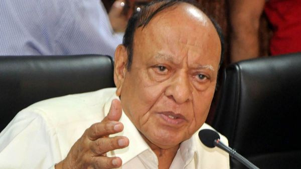 गुजरात के पूर्व CM शंकर सिंह वाघेला की कोरोना रिपोर्ट आई पॉजिटिव, अस्पताल में नहीं होना चाहते भर्ती