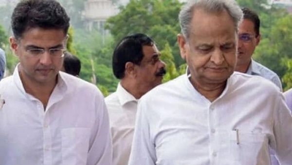 अजय माकन ने मांगा गजेंद्र सिंह शेखावत से इस्तीफा, पायलट को पस्त करने की तैयारी में कांग्रेस