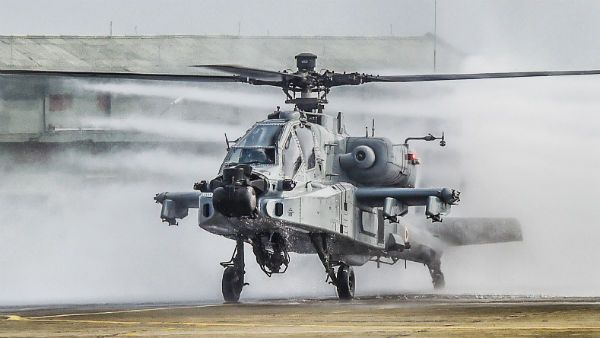 India-China: लद्दाख में तैनात हो चुका था दुनिया का सबसे खतरनाक हेलीकॉप्‍टर अपाचे