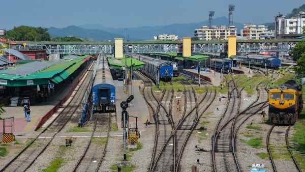 Private trains:रेलवे के पैसेंजर रिजर्वेशन सिस्टम से बुक होंगे टिकट, ऐसे तय होगा किराया