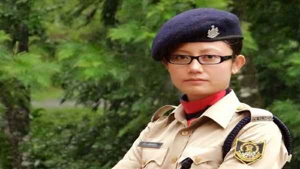मणिपुर: IPS बृंदा ने कहा- सीएम के खिलाफ मैंने शिकायत की इसलिए मेरे परिवार और मित्रों को प्रताड़ित किया जा रहा