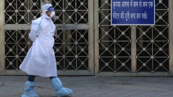 पीपीई किट पहनकर चोरों ने ज्वेलरी शॉप से उड़ाया 780 ग्राम गोल्ड