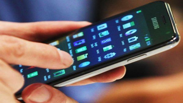 ये 11 ऐप्स तुरंत अपने मोबाइल फोन से हटाएं , जानिए, क्यों गूगल को इन पर लगाना पड़ा बैन?