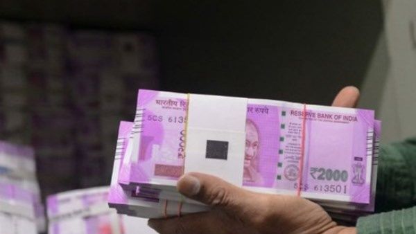 पैसे छुट्टे कराने के लिए खरीदा लॉटरी का टिकट और ट्रक ड्राइवर बन गया 15 करोड़ का मालिक