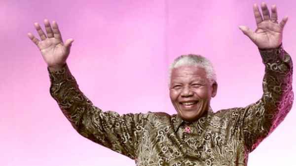 दक्षिण अफ्रीका के पूर्व राष्‍ट्रपति नेल्सन मंडेला की बेटी ज़िंज़ी मंडेला का 59 साल की उम्र में हुआ निधन