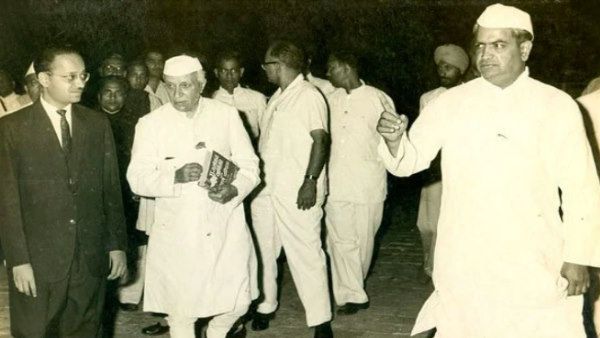 क्या राजस्थान दोहराएगा 66 साल पुराना इतिहास, जब मोहनलाल सुखाड़िया ने किया था जयनारायण व्यास का तख्तापलट