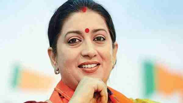 मां-बेटी आत्मदाह केस: अमेठी सांसद स्मृति ईरानी कांग्रेस पर भड़कीं, कहा- पहले जनता का पैसा लूटा, अब...