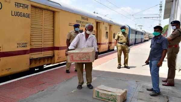 Special Parcel Train:पहली बार सीमा पार कर भारत से विदेश भेजी गई ट्रेन