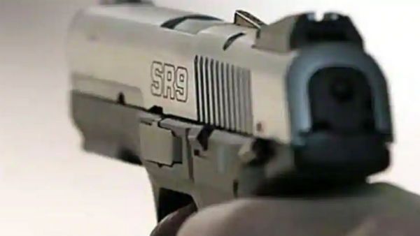यूक्रेन: बस में सवार 20 लोगों को बनाया गया बंधक, आरोपी के पास भारी विस्‍फोटक