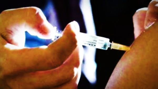 लोगों में कोरोना से सुरक्षा के लिए MMR वैक्सीन लेने की मची है होड़, जानिए क्या कहते हैं डाक्टर्स?