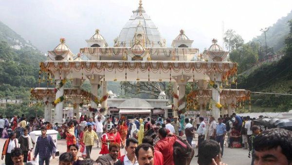 कोरोना वायरस महामारी के बीच 16 अगस्त से शुरू होगी वैष्णों देवी की यात्रा