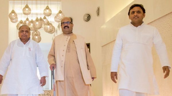 अखिलेश यादव ने इस तरह दी अमर सिंह को श्रद्धांजलि, जानिए कैसे कराया था डिंपल से ब्याह