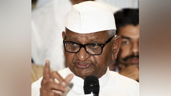 दिल्ली की शराब नीति पर अरविंद केजरीवाल पर बरसे अन्ना हजारे, बोले- आप सत्ता के नशे में डूब गए हैं