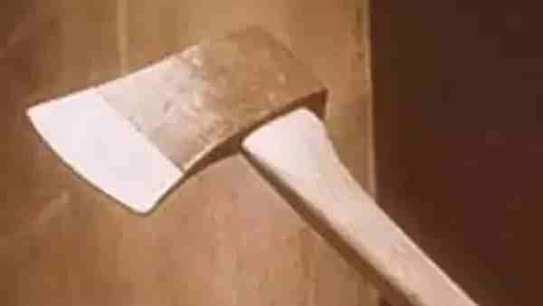 बांदा में ऑनर किलिंग: प्रेमी-प्रेमिका को पहले कुल्हाड़ी से काटा, फिर जलाया जिंदा