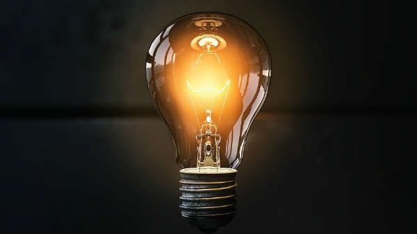 IIT खड़गपुर के छात्रों ने किया कमाल- गीले कपड़ों से बनाई बिजली