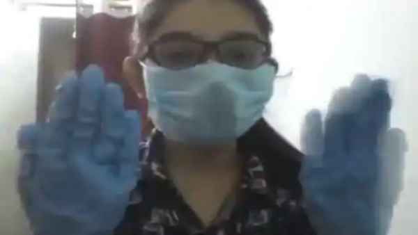 NEET परीक्षा के समय मास्‍क- ग्लब्स पहनने की गाइडलाइन को लेकर छात्रा ने मंत्री को दिया ये चैलेंज, देखें वायरल वीडियो