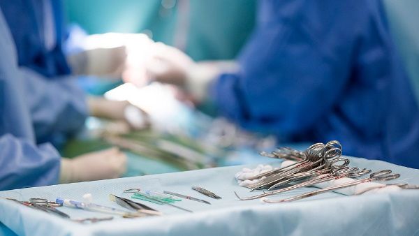 यूटा में सेक्स सर्जरी पर कड़े प्रतिबंध, अब 18 से पहले नहीं बदल सकेंगे पहचान