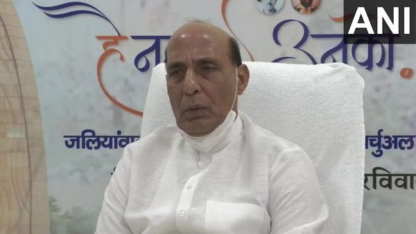 रक्षा उत्पादन के स्वदेशीकरण को बढ़ावा देने से 'आत्मनिर्भर भारत' अभियान को मिलेगा बल: राजनाथ सिंह