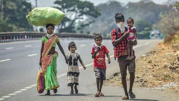 समस्याओं का समाधान करने की जगह ध्यान हटाने की कला में माहिर होते सिस्टम में बैठे कुछ लोग