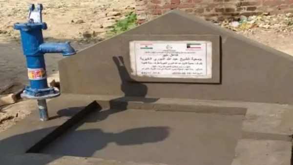 अलीगढ़: राष्ट्रीय ध्वज के अपमान में दो लोगों के खिलाफ देशद्रोह का मुकदमा, कब्र की तरह बनाया हैंडपंप का चबूतरा