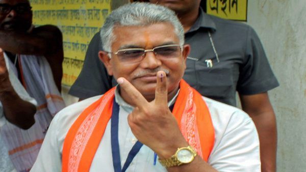 पश्चिम बंगाल में खचाखच रैली में लगा 'कोरोना इज गॉन' का नारा, बीजेपी नेता बोले, 'भाग गया कोरोना'