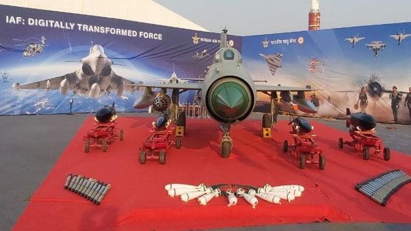 डिफेंस सेक्टर में 74 फीसदी FDI को मंजूरी, लेकिन सरकार ने जोड़ी यह 'शर्त'