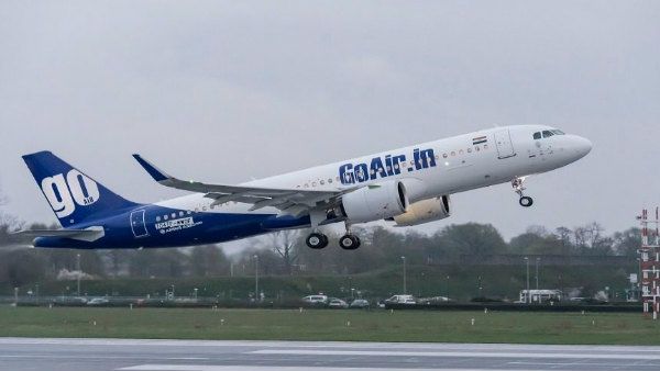Go-Air की दिल्ली-गुवाहाटी फ्लाइट की विंडशील्ड हवा में टूटी, जयपुर में उतारा गया विमान