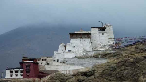 Ladakh में BJP समेत सभी दलों ने क्यों किया चुनाव का बहिष्कार