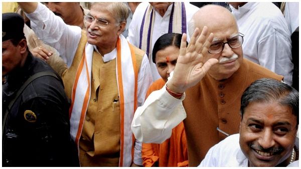 बाबरी मस्जिद विध्वंस: थोड़ी देर में फैसला, कोर्ट नहीं पहुंचेंगे आडवाणी-जोशी और उमा भारती