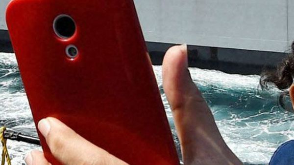 Jabalpur News: कनपटी पर पिस्टल रखकर ले रहा था सेल्फी, इतने में दब गया ट्रिगर, धंस गई गोली