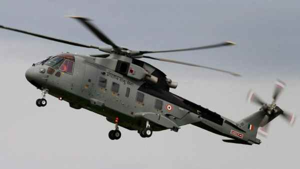Agusta Westland: CBI ने पूर्व CAG शशिकांत शर्मा पर मुकदमा चलाने की इजाजत मांगी