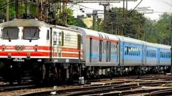 Tatkal Ticket Booking: कल से चलेंगी शताब्दी, हमसफर समेत ये AC सुपरफास्ट ट्रेनें, शुरू हुई तत्काल टिकटों की बुकिंग