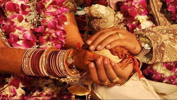 विवाह के शुभ मुहूर्त पर क्या फिर भारी पड़ेगा कोरोना का साया