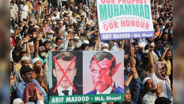 फ्रांस के राष्ट्रपति के खिलाफ विरोध करने वाले कांग्रेस विधायक मसूद समेत 2000 पर केस