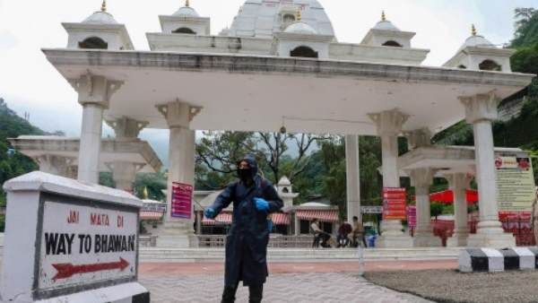 नवरात्रि स्पेशल: माता वैष्णो देवी जाने वालों के लिए खुशखबरी, जल्द शुरू होगी दिल्ली-कटरा तक Vande Bharat एक्सप्रेस