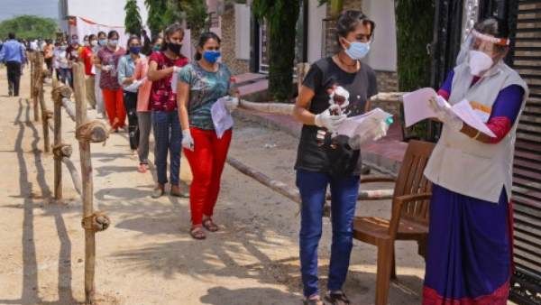 NEET 2020: छात्रों ने नीट स्कोर और OMR शीट में बताई गड़बड़ी, एनटीए से चाहते हैं जवाब