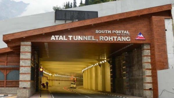 अटल टनल पर लगा शिलान्यास पत्थर जिसपर सोनिया गांधी का नाम लिखा था लापता, कांग्रेस ने दी चेतावनी