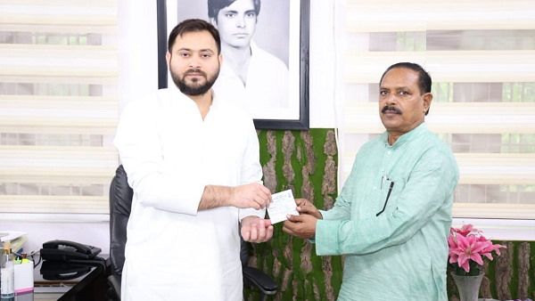 मायावती को झटका, बिहार में बसपा के प्रदेशाध्यक्ष भरत बिंद ने ज्वॉइन की लालू यादव की पार्टी