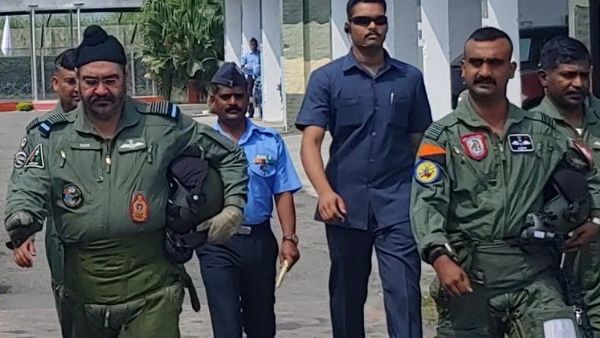 अभिनंदन के पिता से कहा था- वापस जरूर आएगा बेटा, पाकिस्तान हमारी ताकत जानता है: पूर्व वायुसेनाध्यक्ष