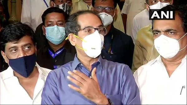 महाराष्ट्र सरकार ने की वर्षा प्रभावित क्षेत्रों के लिए 10,000 करोड़ रुपये के पैकेज की घोषणा